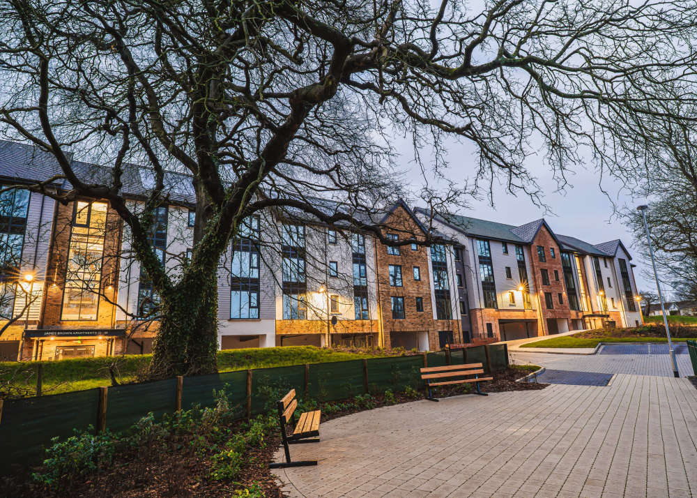 Council shows off new Willaston flats