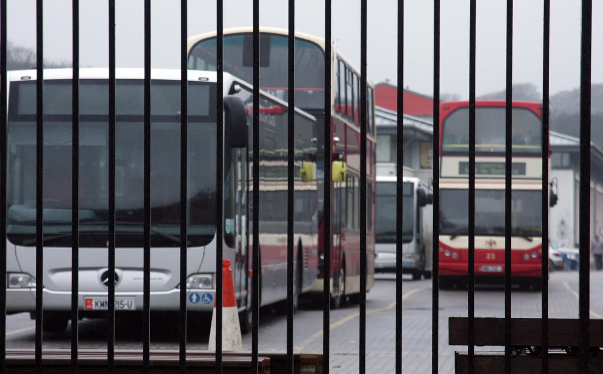 Isle of Man bus drivers to stage 10-day 
