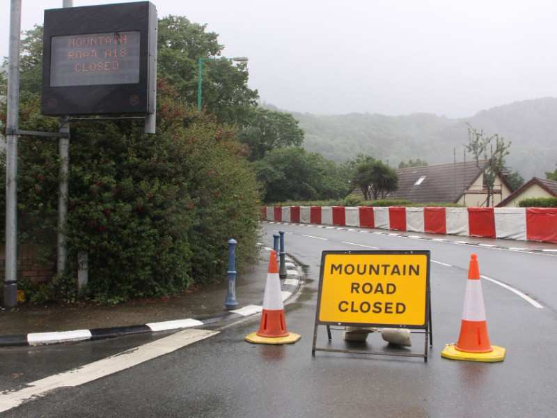 Mountain Road closed due to snow and ice