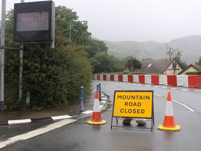Mountain Road remains closed