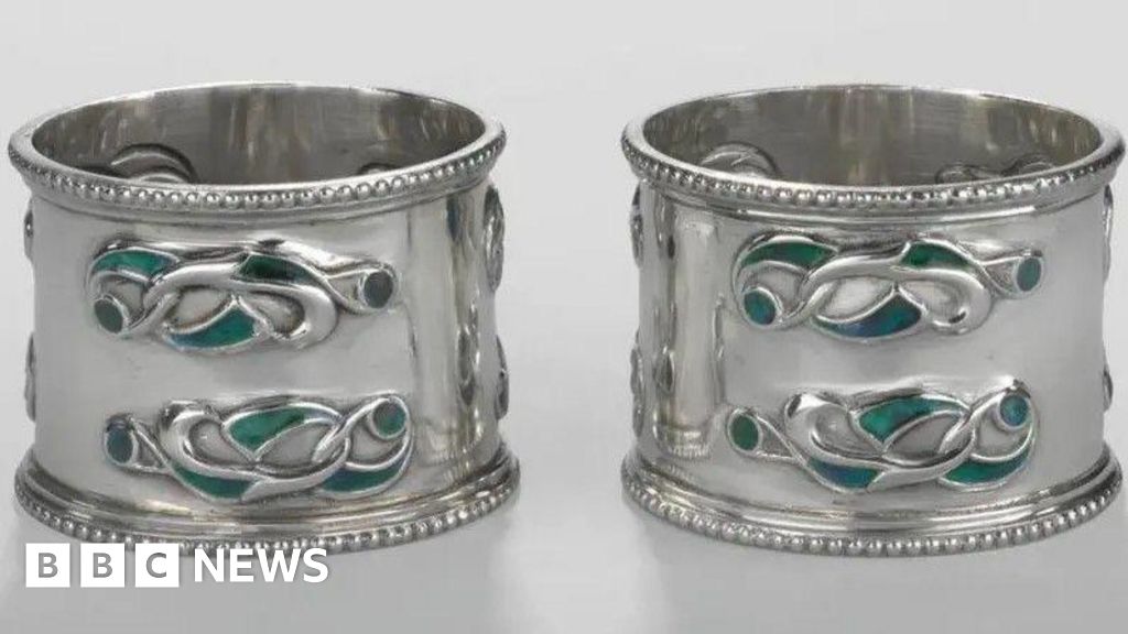 Who was Archibald Knox and what inspired